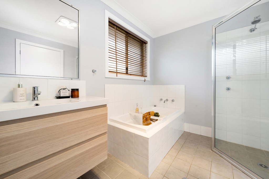 8 Packham Street, Orange NSW 2800 - photo 11