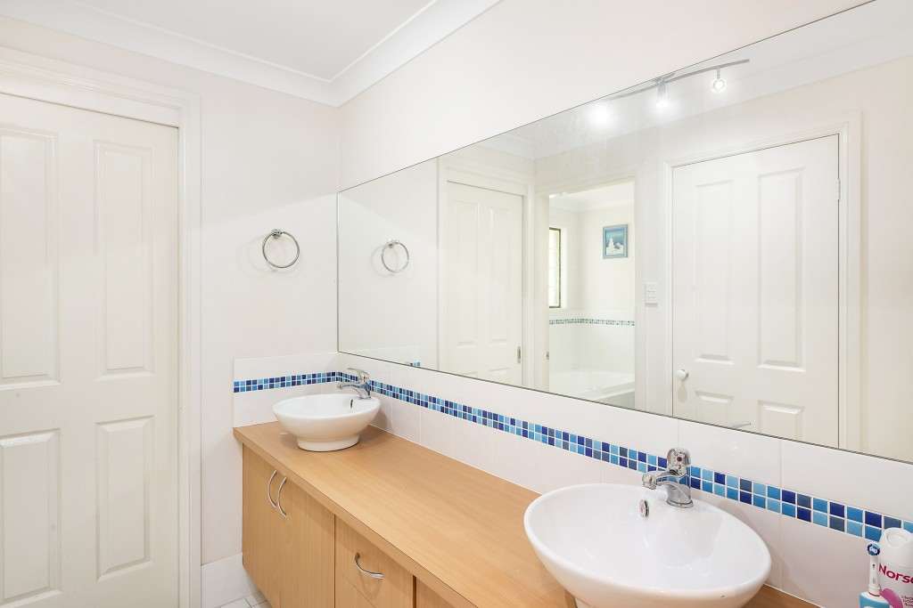 6 Gilroy Place, Orange NSW 2800 - photo 11