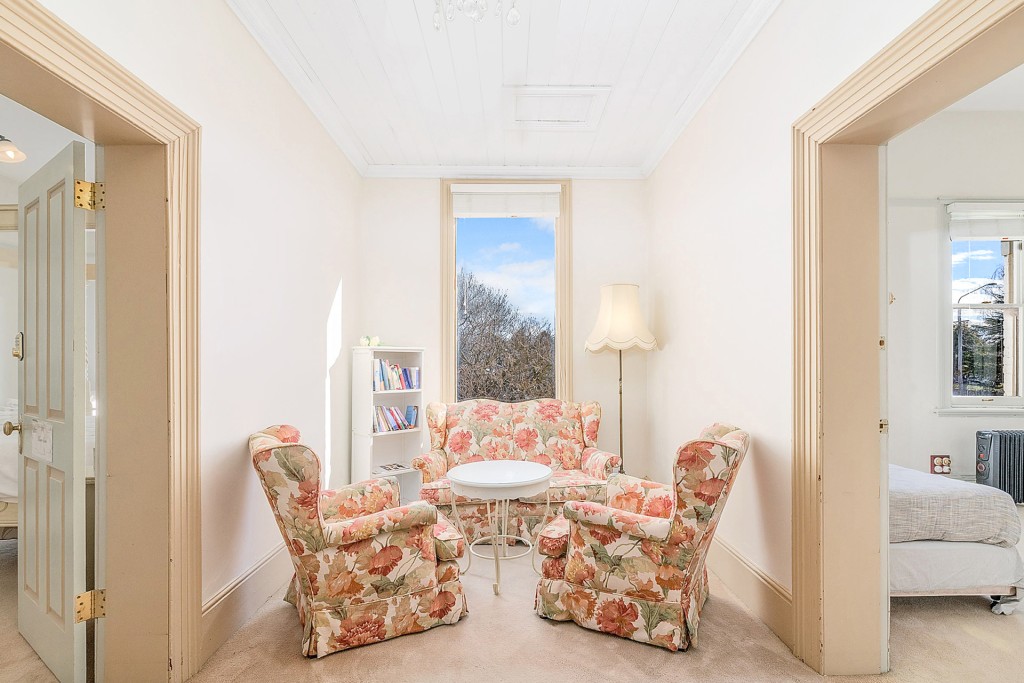 30 Adelaide Street, Blayney NSW 2799 - photo 4