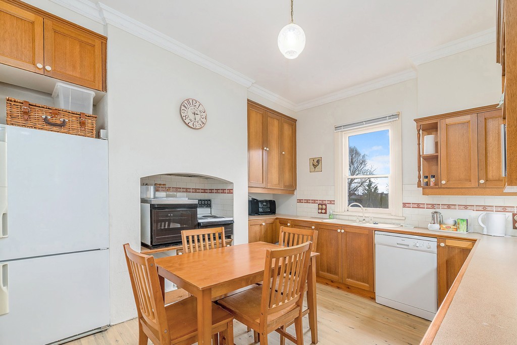 30 Adelaide Street, Blayney NSW 2799 - photo 5