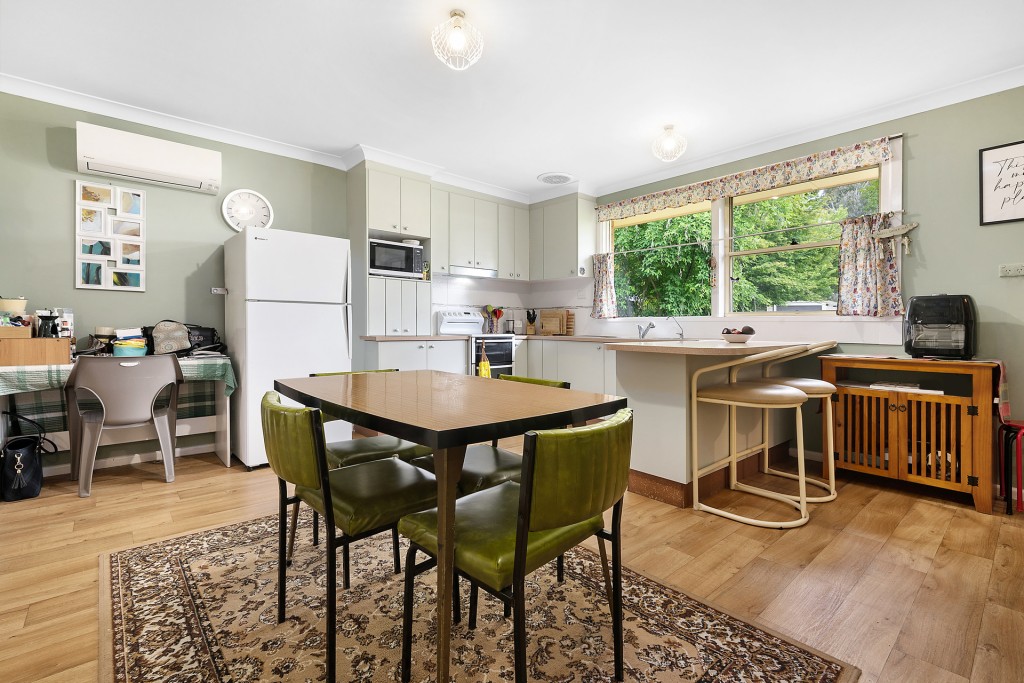 43 Matthews Avenue, Orange NSW 2800 - photo 5