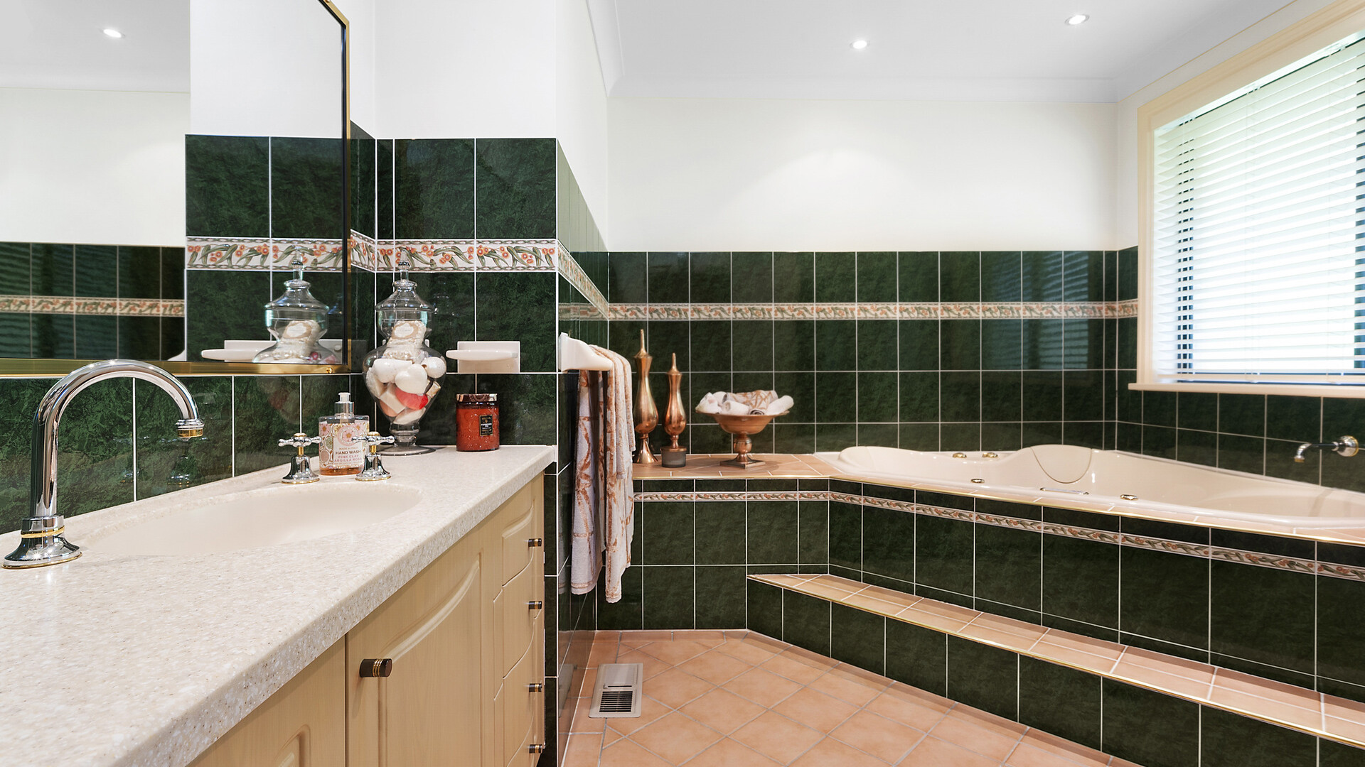 3 Tate Crescent, Orange NSW 2800 - photo 16