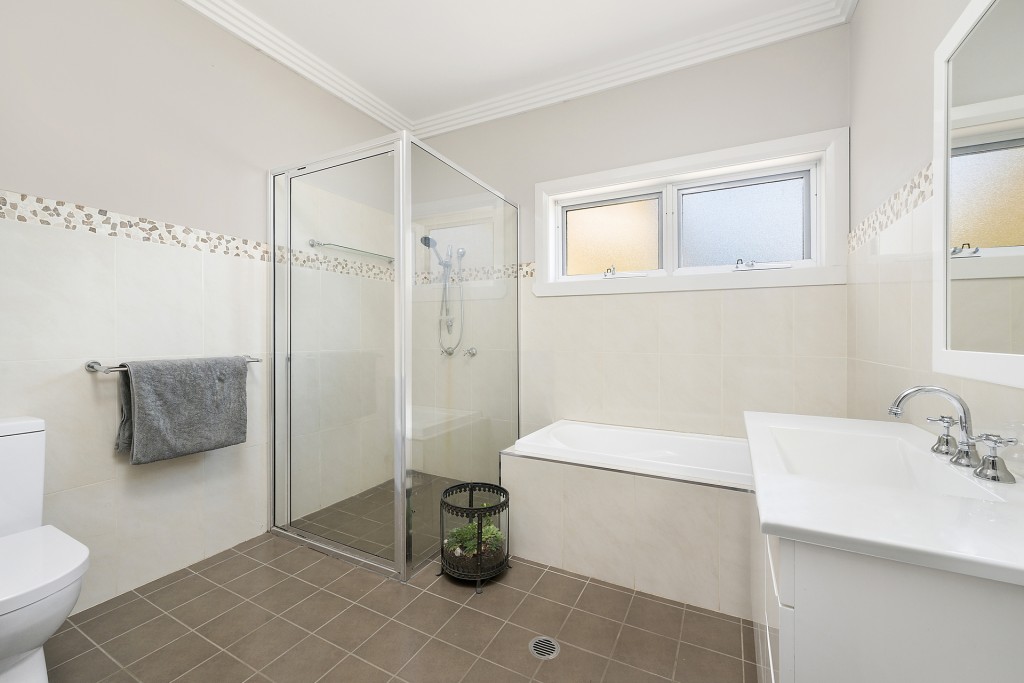 221 Dalton Street, Orange NSW 2800 - photo 11
