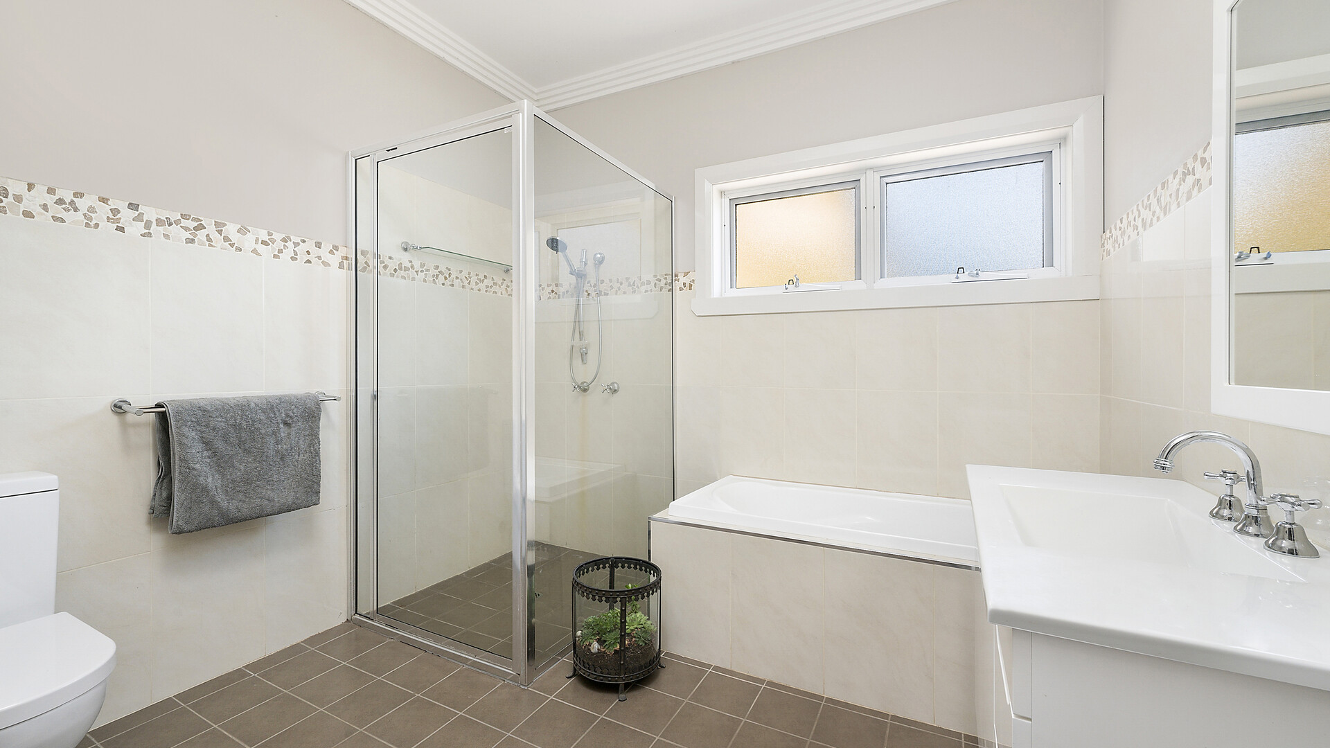 221 Dalton Street, Orange NSW 2800 - photo 11