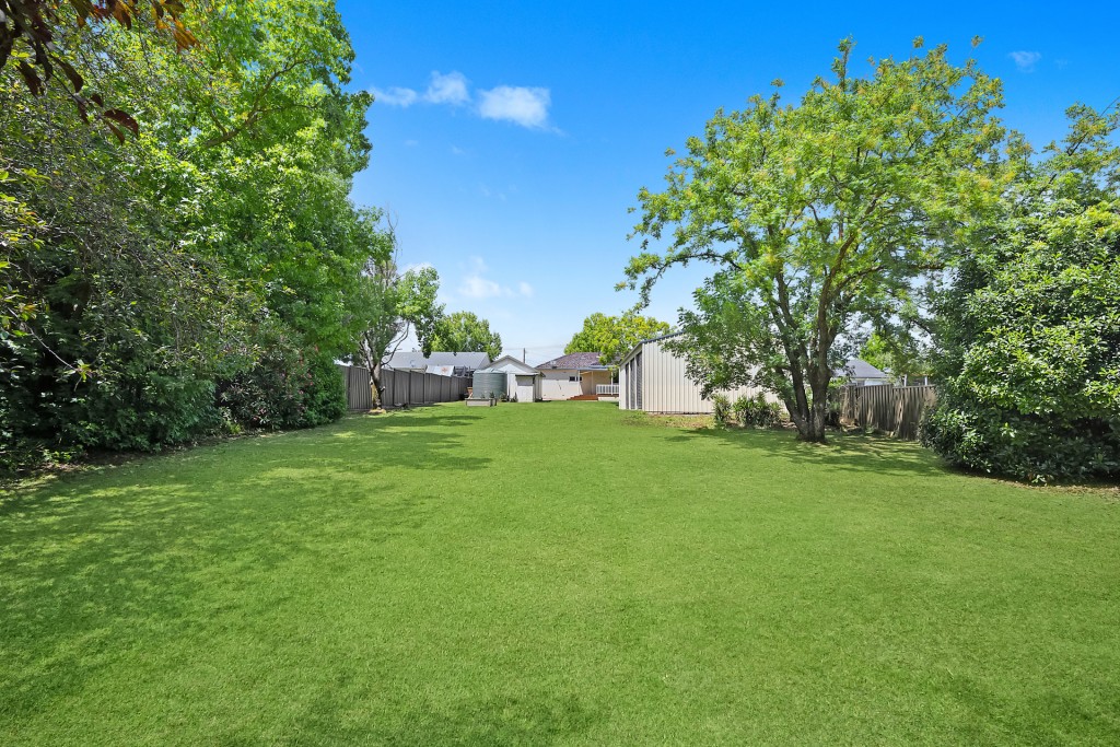 221 Dalton Street, Orange NSW 2800 - photo 13