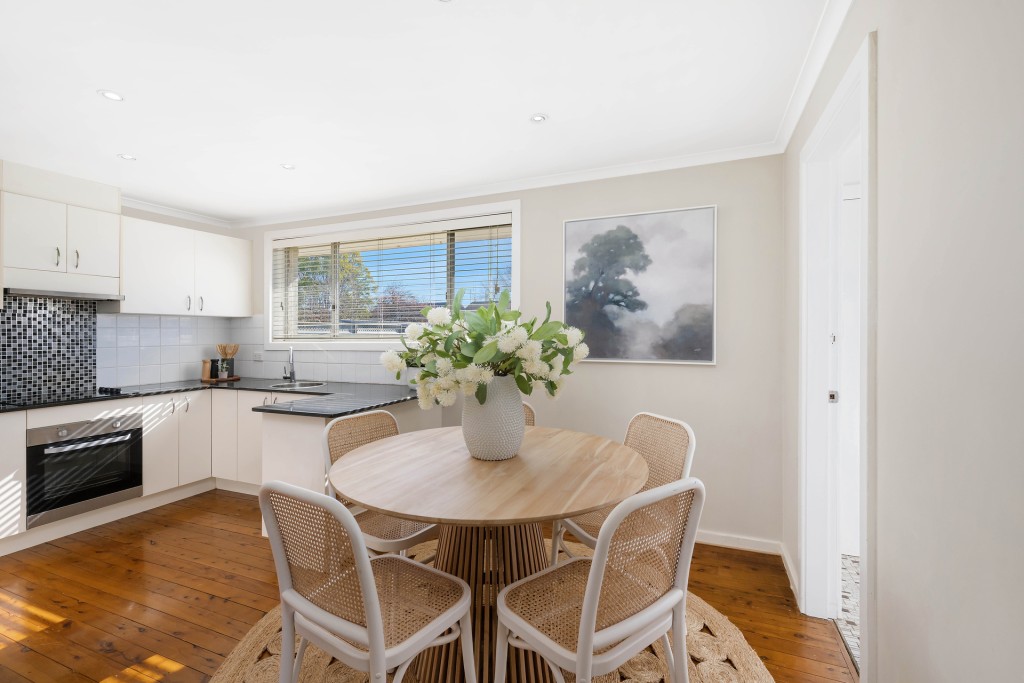 25 Markham Avenue, Orange NSW 2800 - photo 5