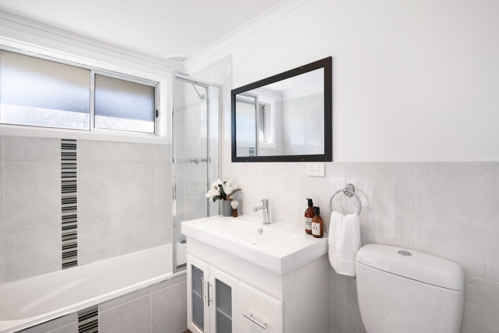 25 Markham Avenue, Orange NSW 2800 - photo 10