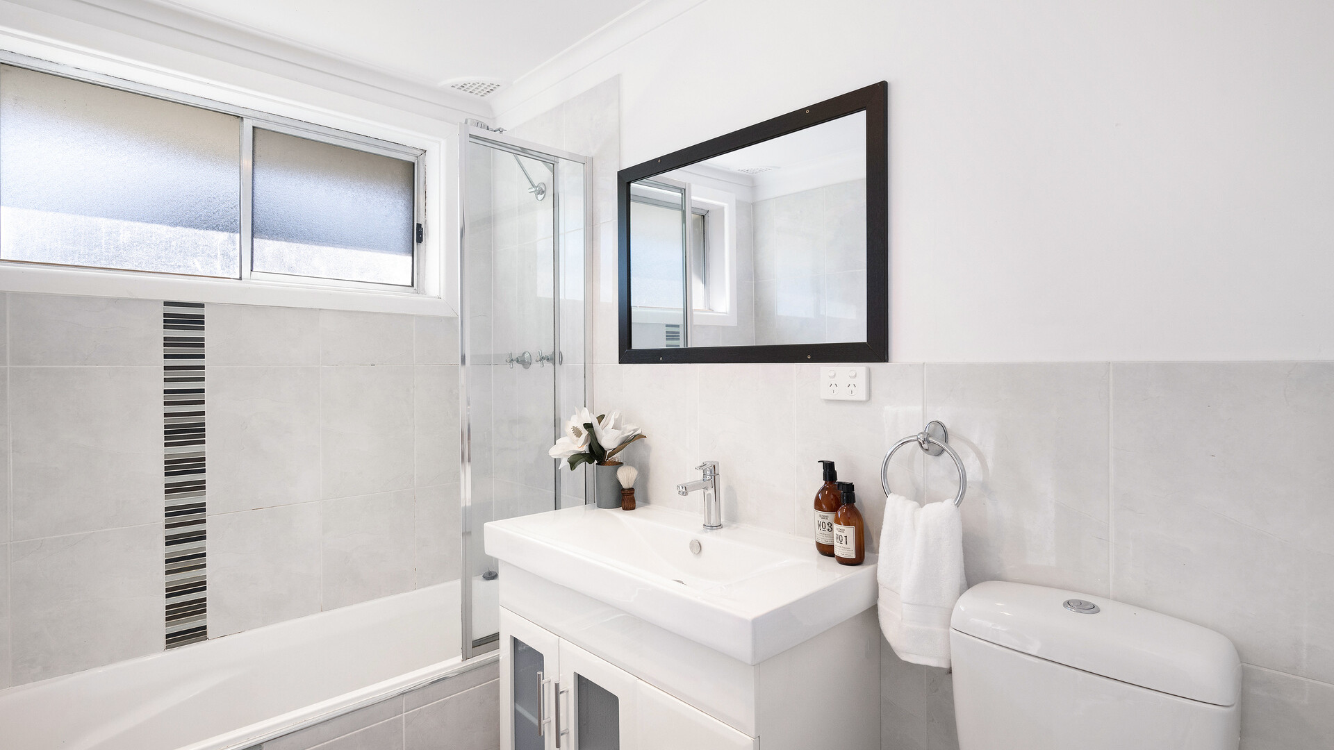 25 Markham Avenue, Orange NSW 2800 - photo 10