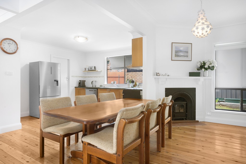 31 Barrett Street, Orange NSW 2800 - photo 3