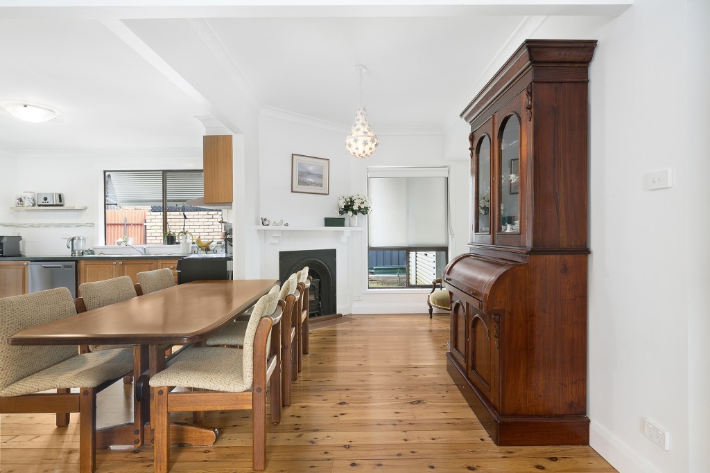 31 Barrett Street, Orange NSW 2800 - photo 4