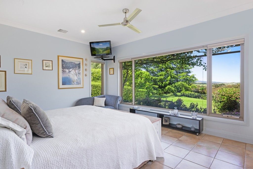 4 Geebung Place, Orange NSW 2800 - photo 15