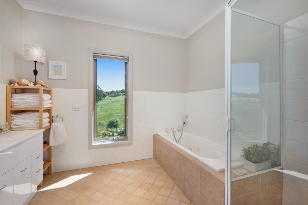 4 Geebung Place, Orange NSW 2800 - photo 20