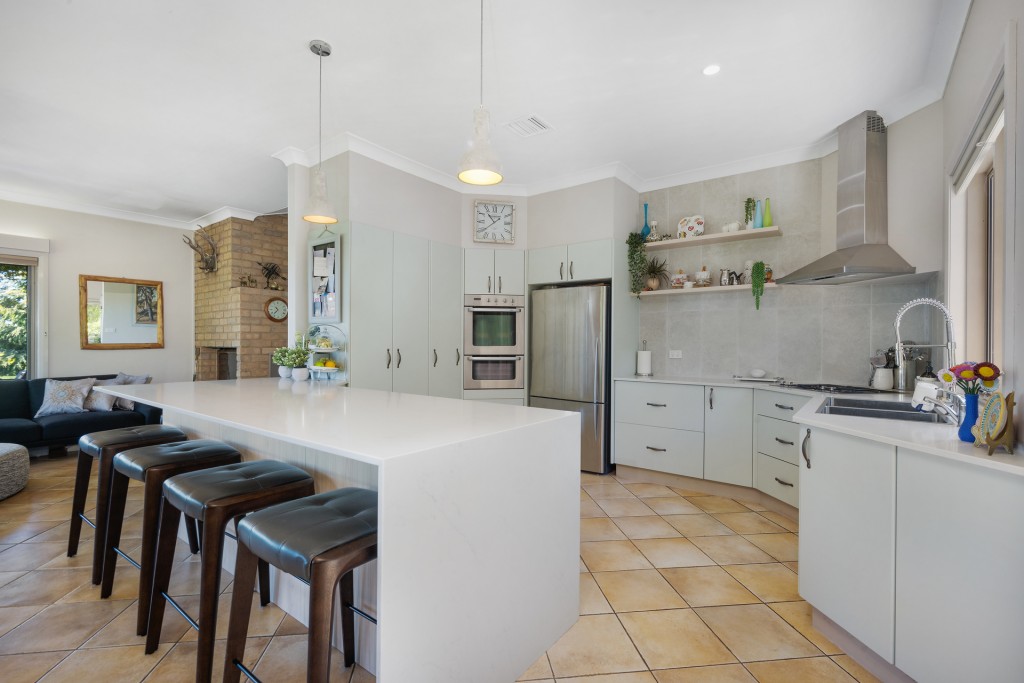 4 Geebung Place, Orange NSW 2800 - photo 4