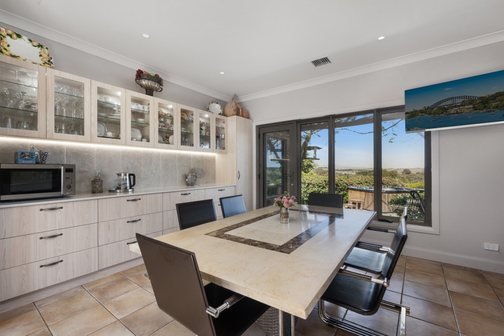 4 Geebung Place, Orange NSW 2800 - photo 6