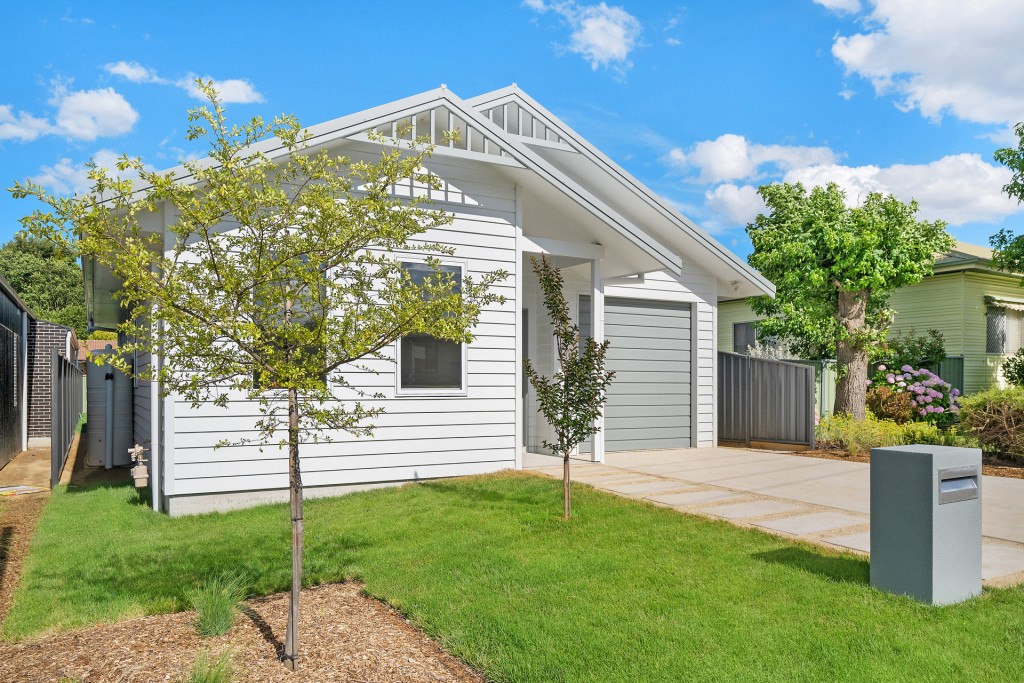 22 Hale Street, Orange NSW 2800 - photo 7