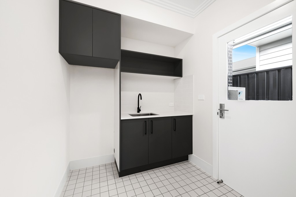 24 Hale Street, Orange NSW 2800 - photo 11