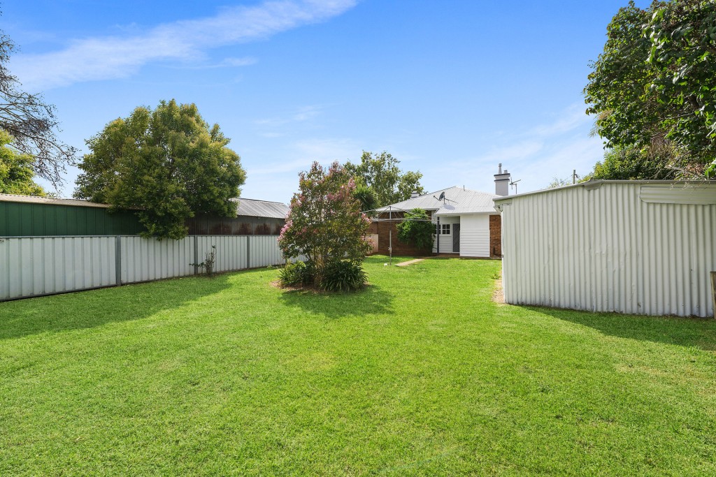 83 Edward Street, Orange NSW 2800 - photo 11