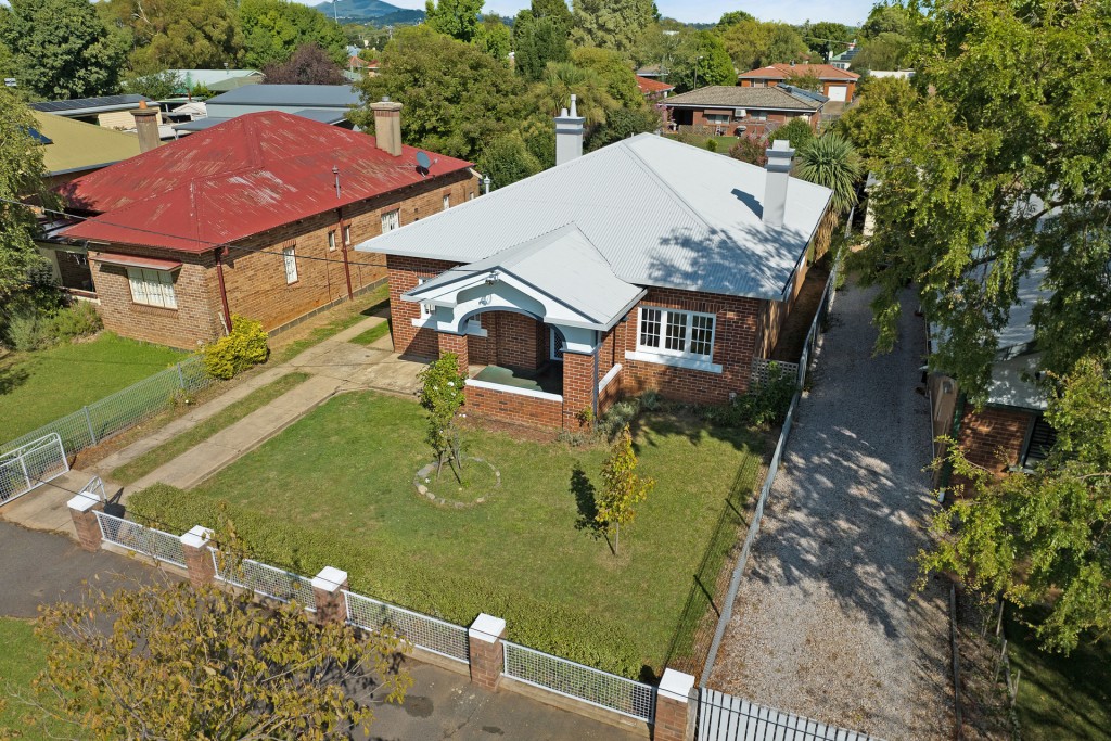 83 Edward Street, Orange NSW 2800 - McGrath Central West