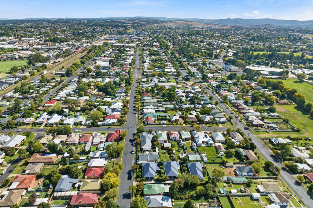 83 Edward Street, Orange NSW 2800 - photo 17
