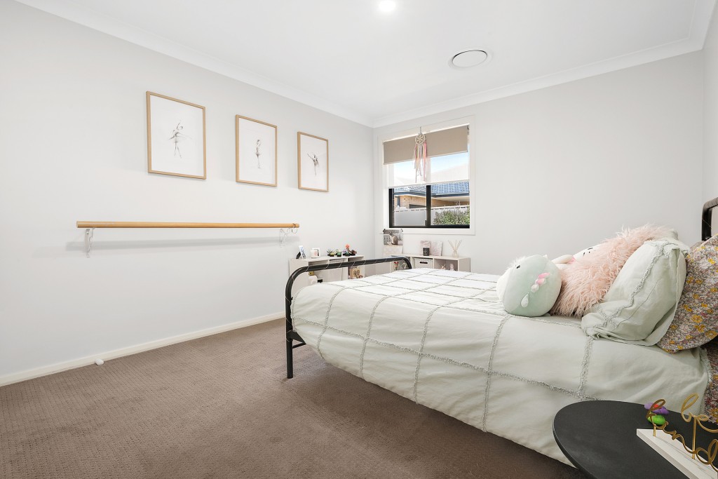 5 Agate Street, Orange NSW 2800 - photo 13