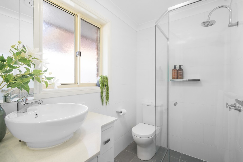 17 Lyrebird Place, Orange NSW 2800 - photo 16