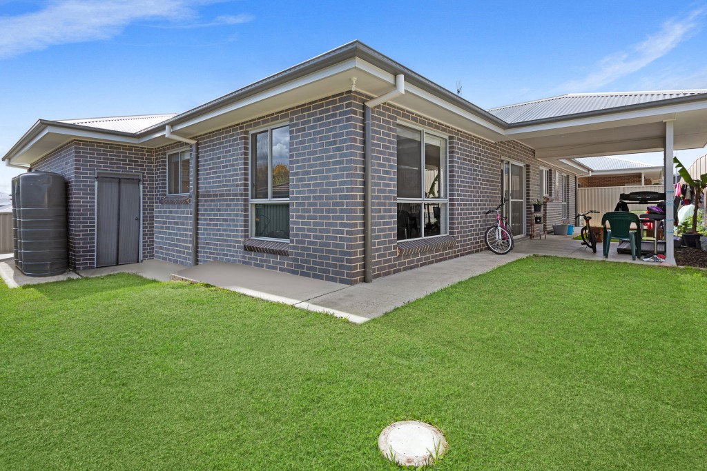 37 Wentworth Drive, Kelso NSW 2795 - photo 12