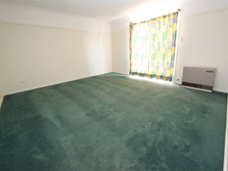 9 Park Street, Eglinton NSW 2795 - photo 3