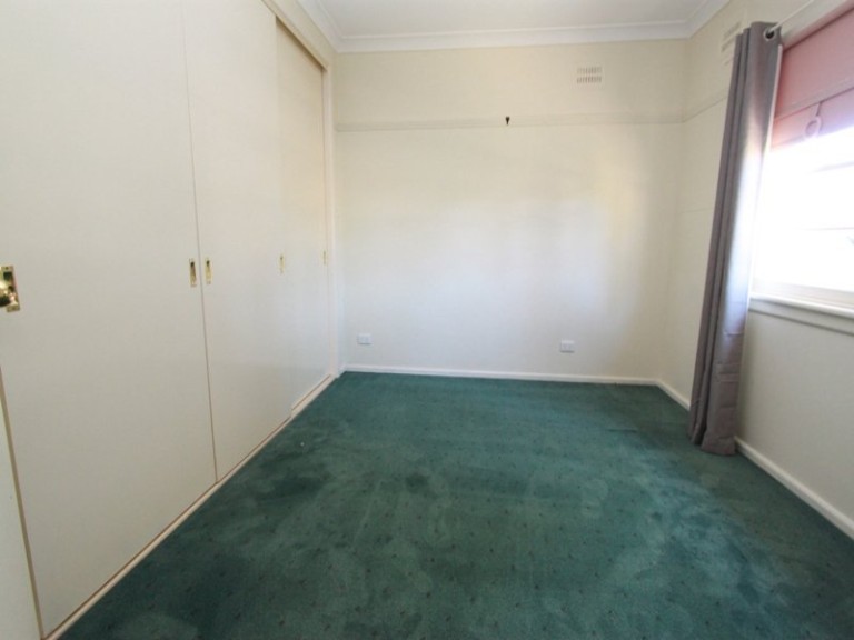 9 Park Street, Eglinton NSW 2795 - photo 4