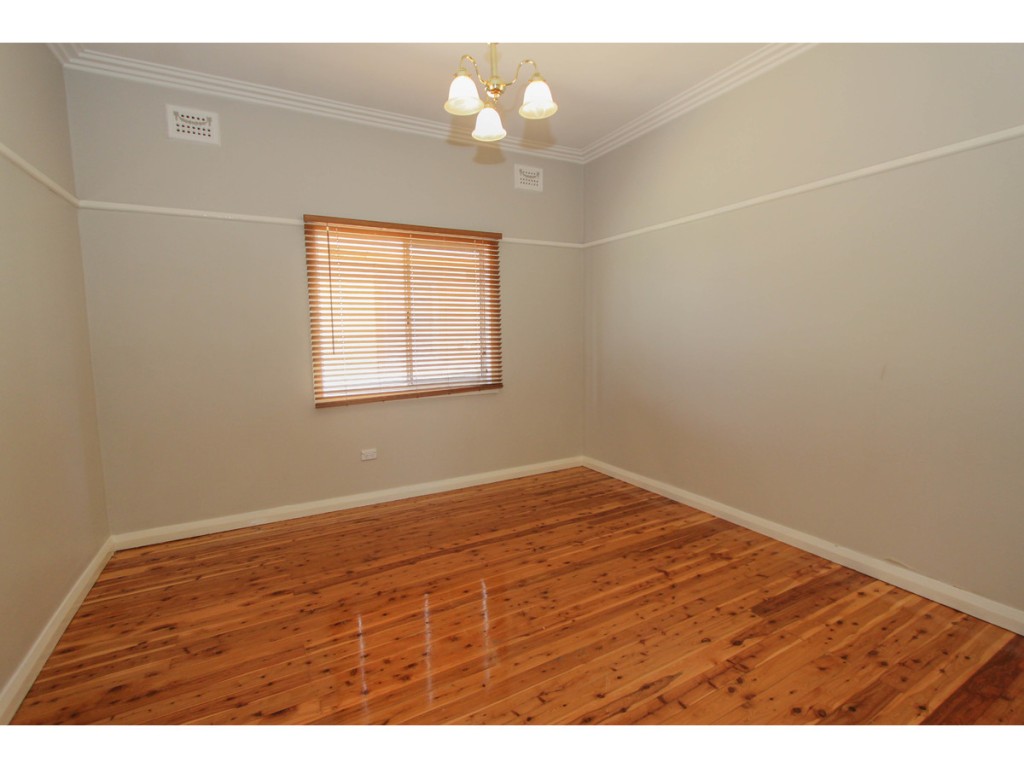 9 Torch Street, Bathurst NSW 2795 - photo 6