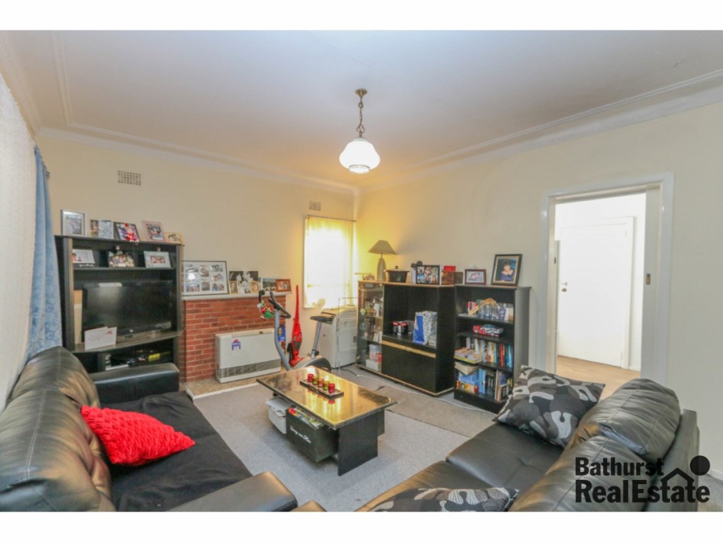 18 Lewins Street, South Bathurst NSW 2795 - photo 2