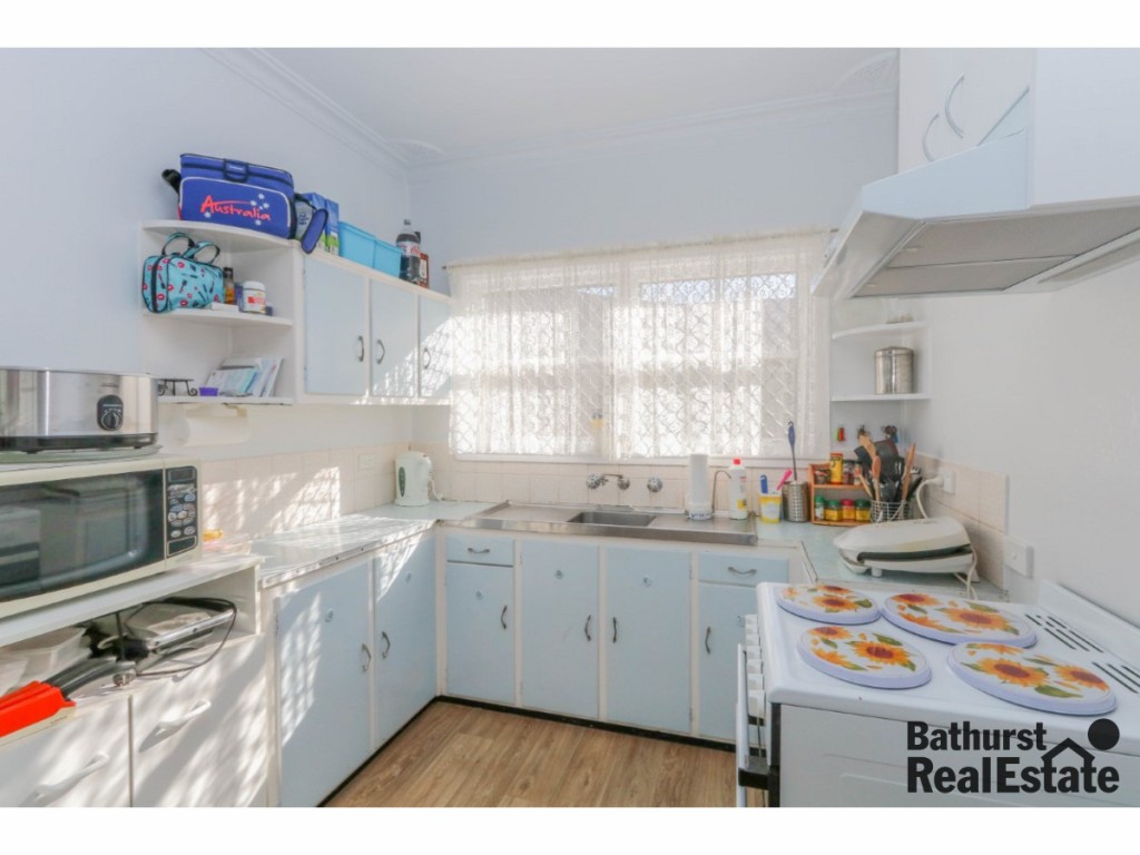 18 Lewins Street, South Bathurst NSW 2795 - photo 3