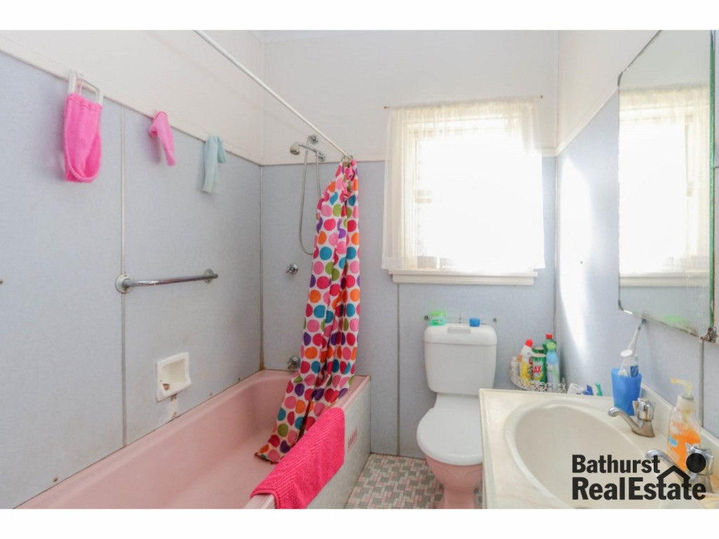 18 Lewins Street, South Bathurst NSW 2795 - photo 7