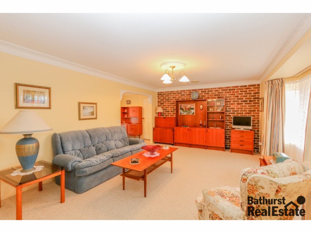 16 Carbine Close, Windradyne NSW 2795 - photo 3