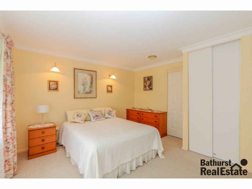 16 Carbine Close, Windradyne NSW 2795 - photo 6