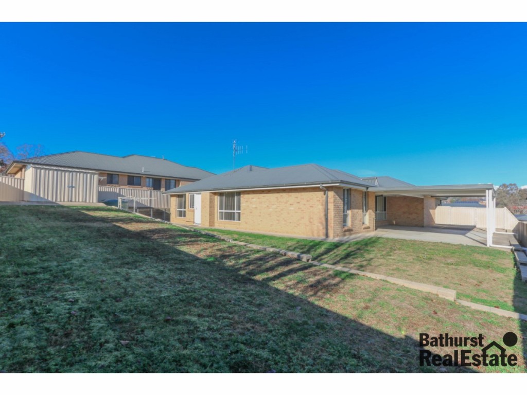 19 Douglas Court, Kelso NSW 2795 - photo 4
