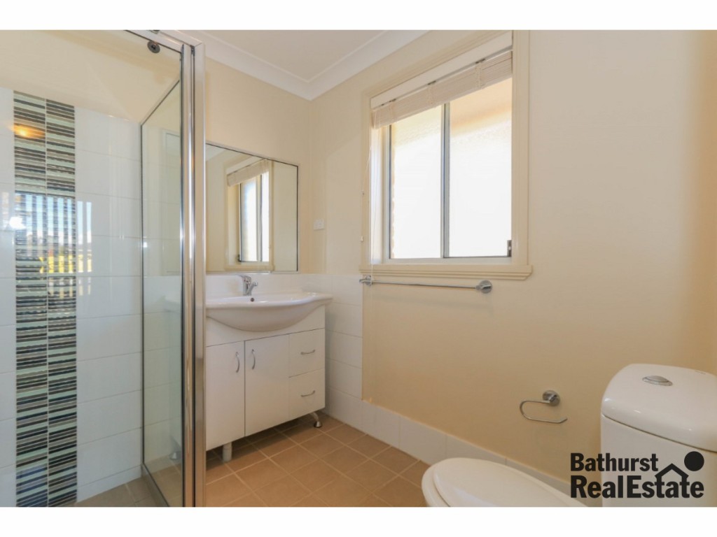 19 Douglas Court, Kelso NSW 2795 - photo 6