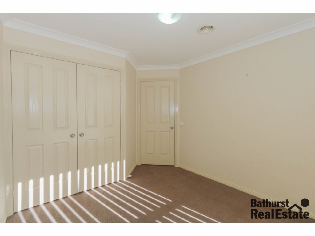 19 Douglas Court, Kelso NSW 2795 - photo 8
