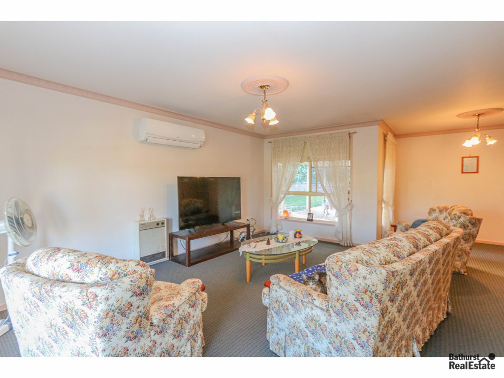 9 Freestone Way, Windradyne NSW 2795 - photo 3
