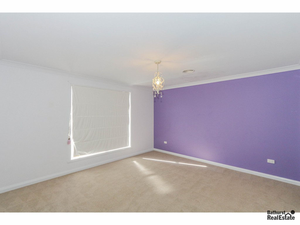 22 Robindale Court, Bathurst NSW 2795 - photo 11