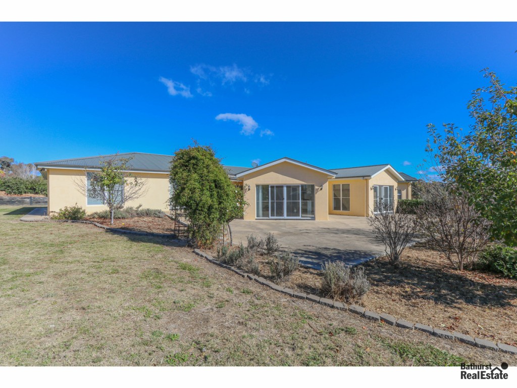 22 Robindale Court, Bathurst NSW 2795 - photo 14