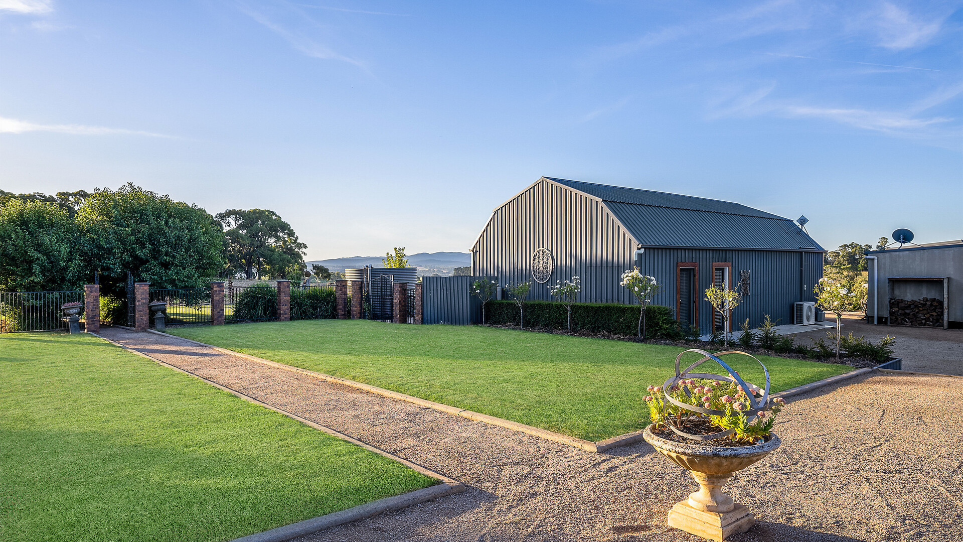 639 Tallwood Road, Forest Reefs NSW 2798 - photo 4
