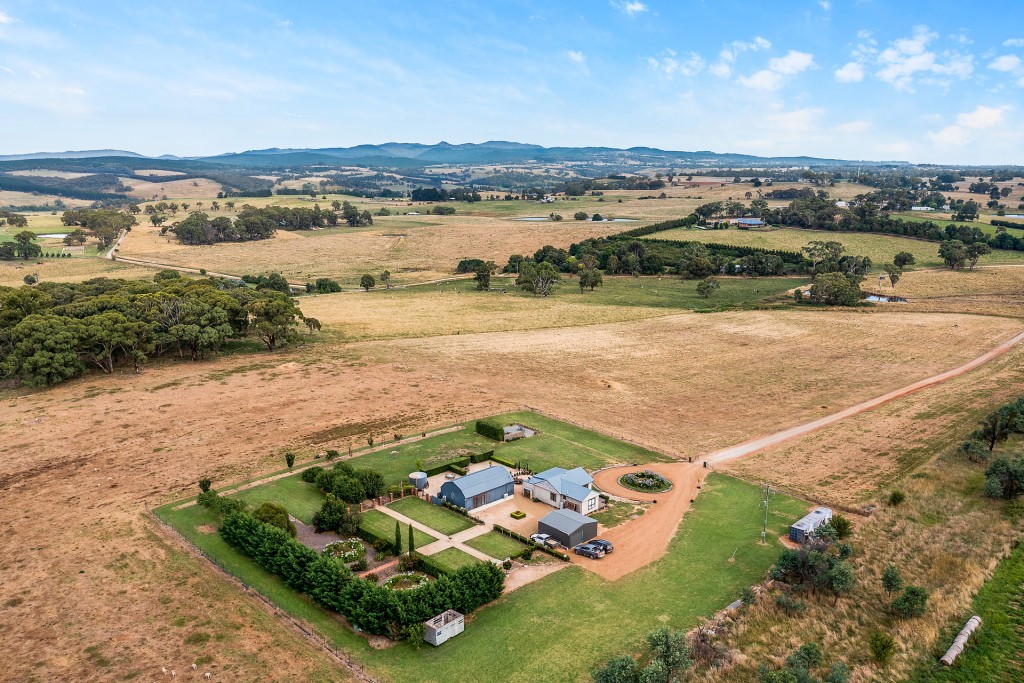 639 Tallwood Road, Forest Reefs NSW 2798 - photo 6