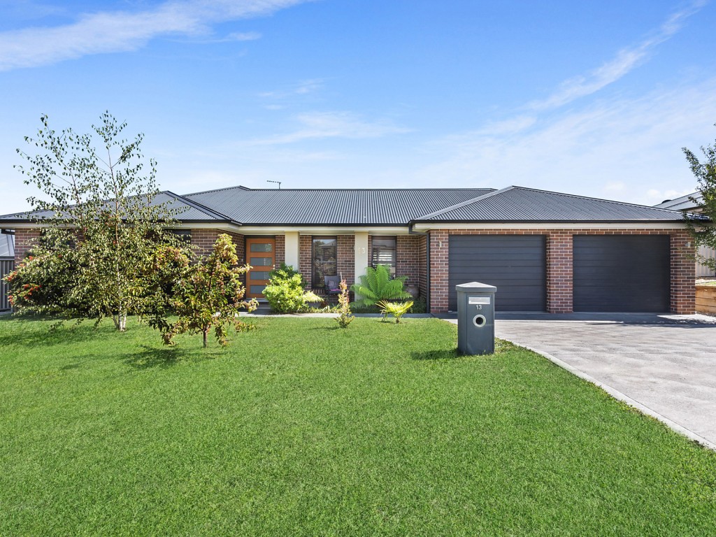 13 Mendel Drive, Kelso NSW 2795 - photo 2