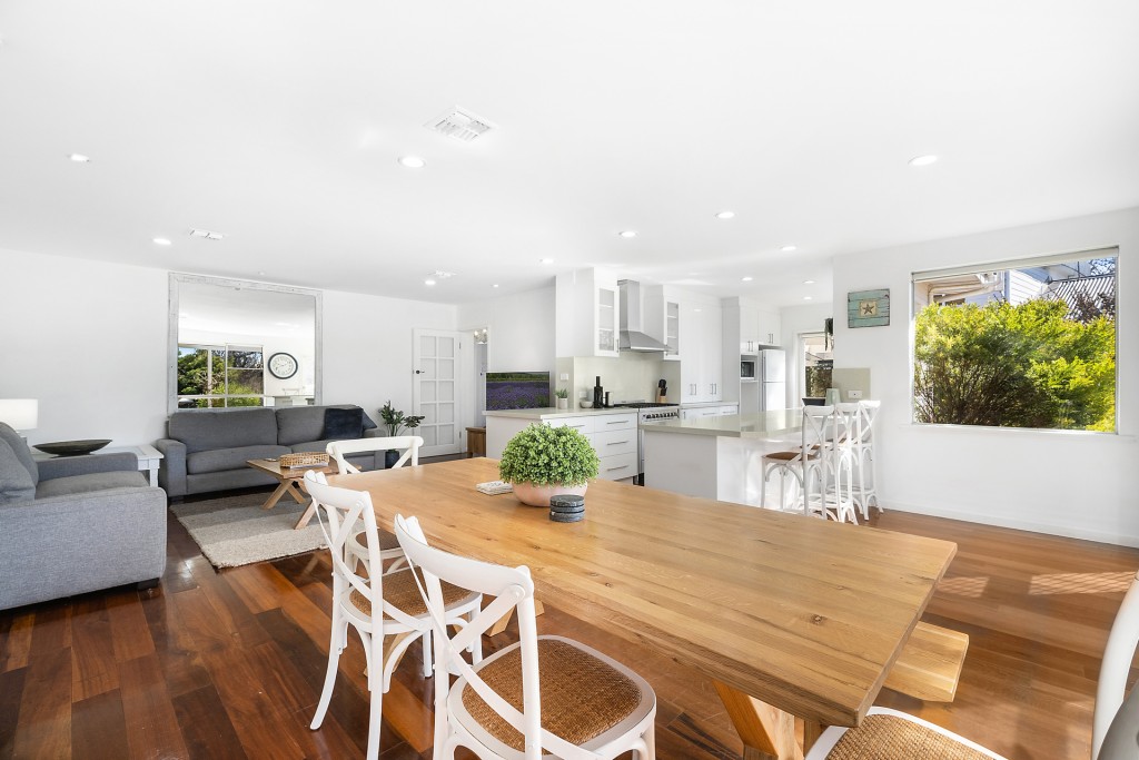 3 Hillcrest Avenue, Orange NSW 2800 - photo 2