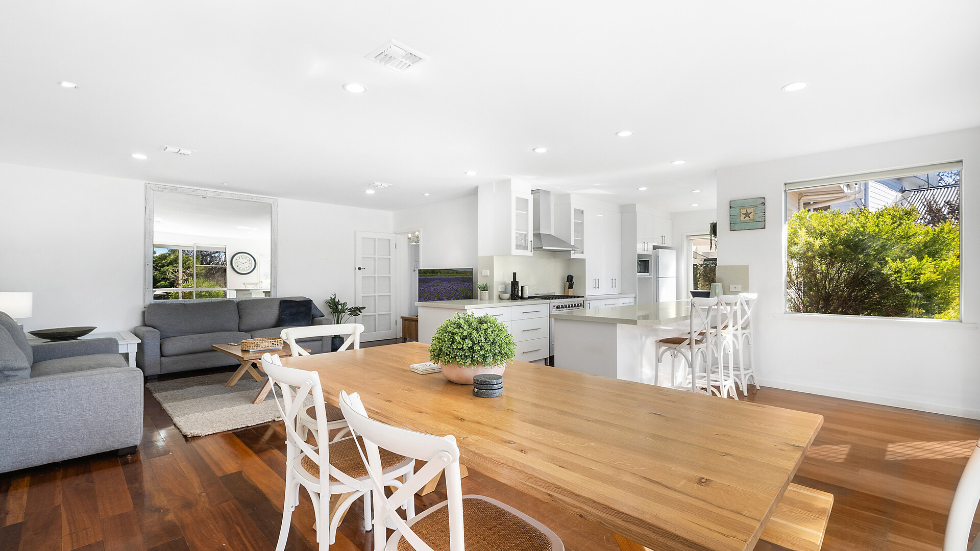 3 Hillcrest Avenue, Orange NSW 2800 - photo 2