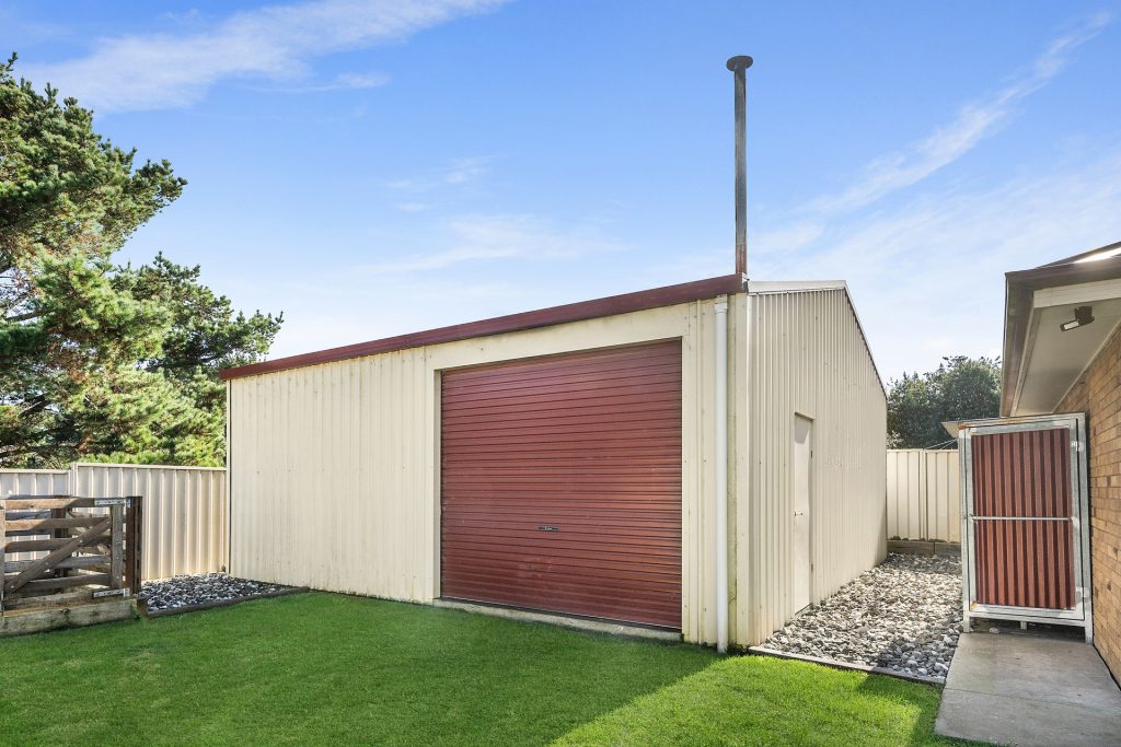 13 Unwin Street, Millthorpe NSW 2798 - photo 2