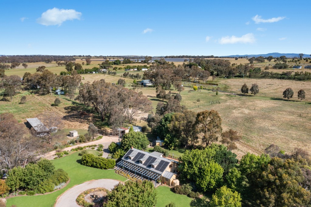 332 Euchareena Road, Molong NSW 2866 - photo 16