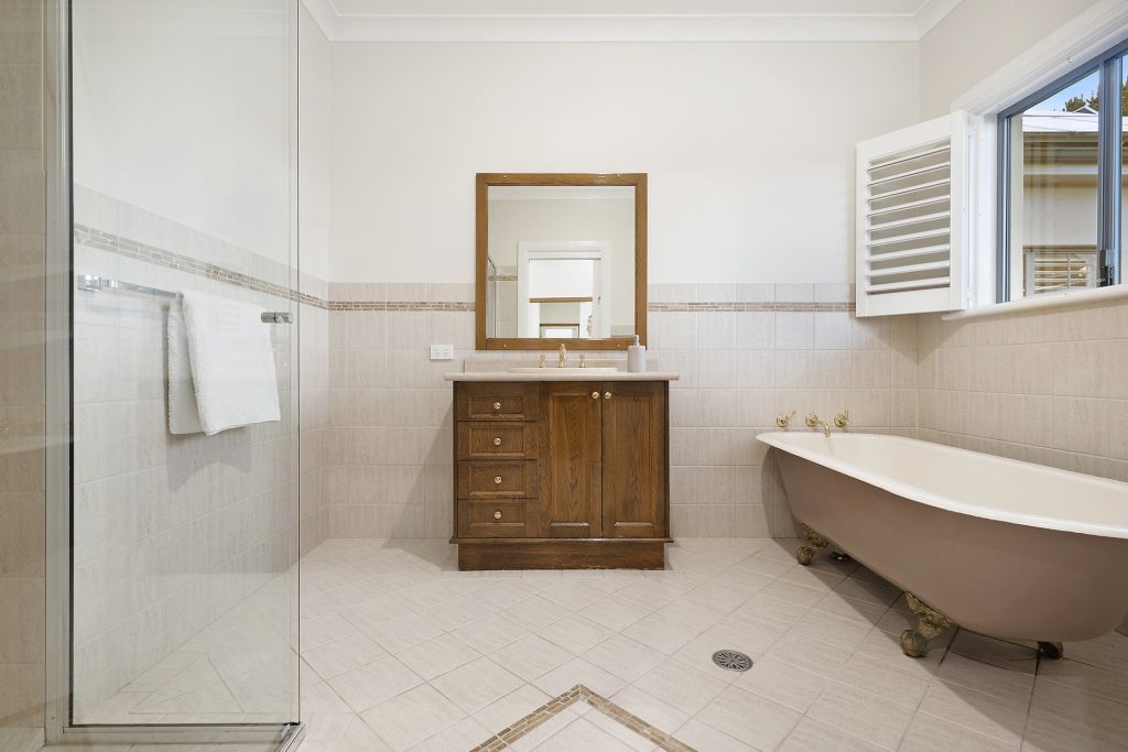 29 Hewitt Close, Orange NSW 2800 - photo 10