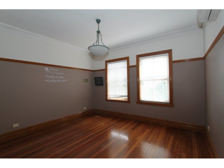 8 Kurumben Place, West Bathurst NSW 2795 - photo 8
