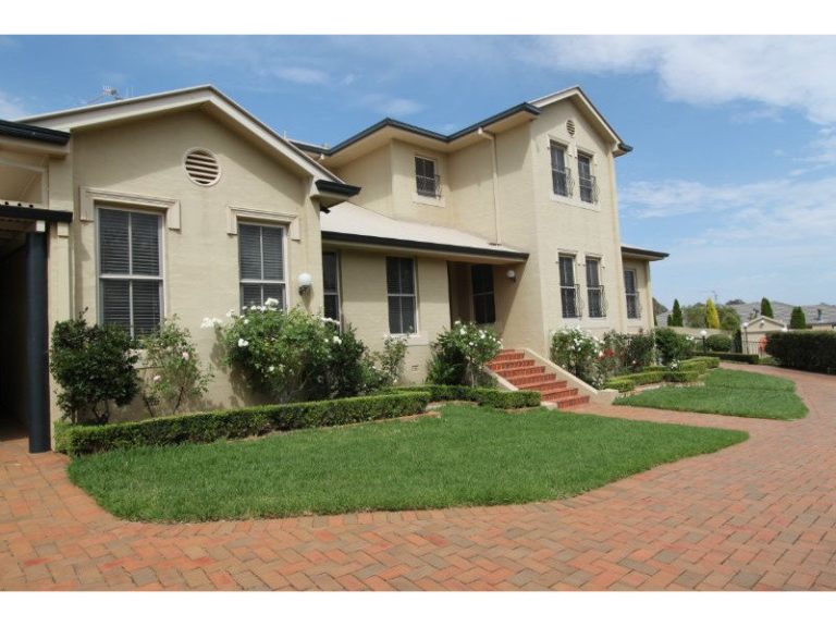 8 Kurumben Place, West Bathurst NSW 2795 - McGrath Central West